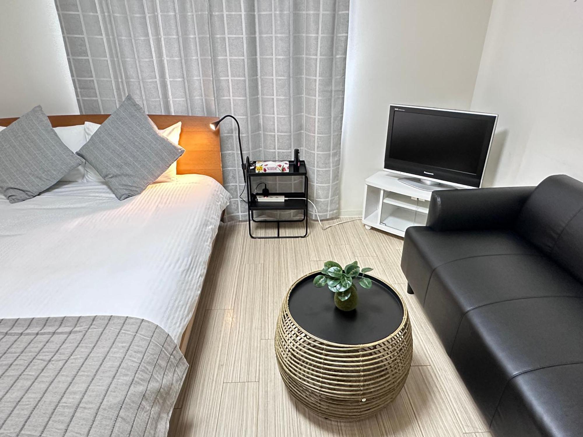 Aparthotel In Kiyomizu, Walk 5 Minutes Kiyomizu Temple, Washmachine, Kitchen, Tv In Room&bathroom, 3 Cars Free Parking